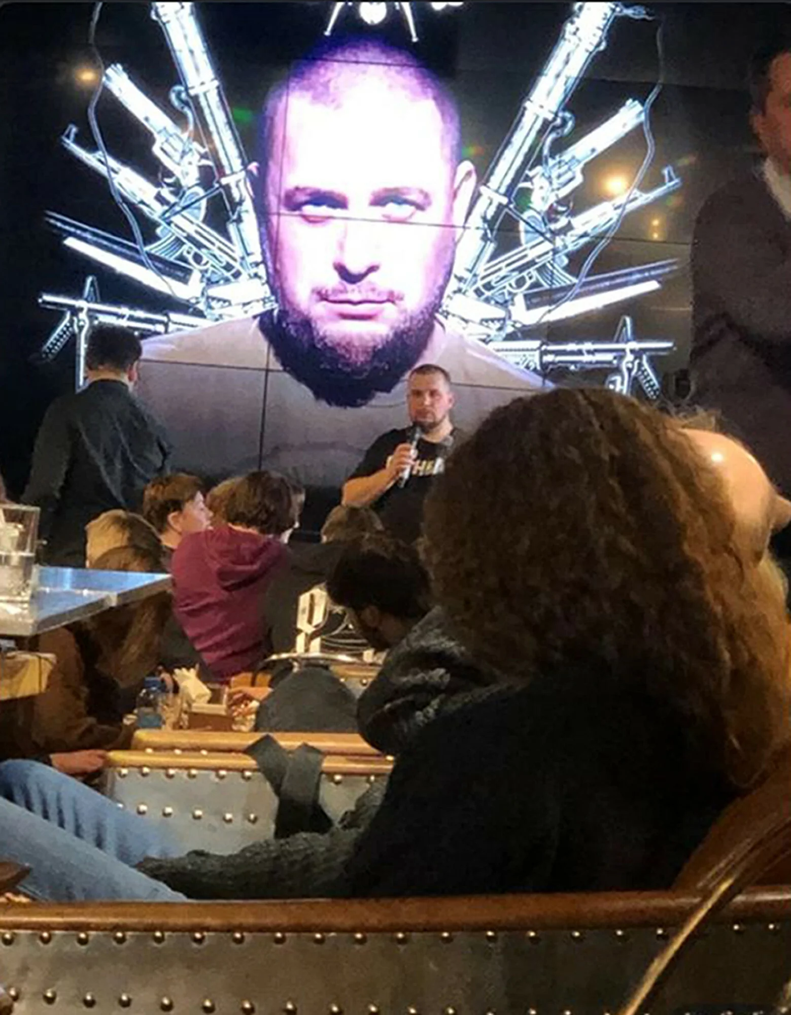 Tatarski podczas jednego ze spotkań Tatarski podczas jednego ze spotkań