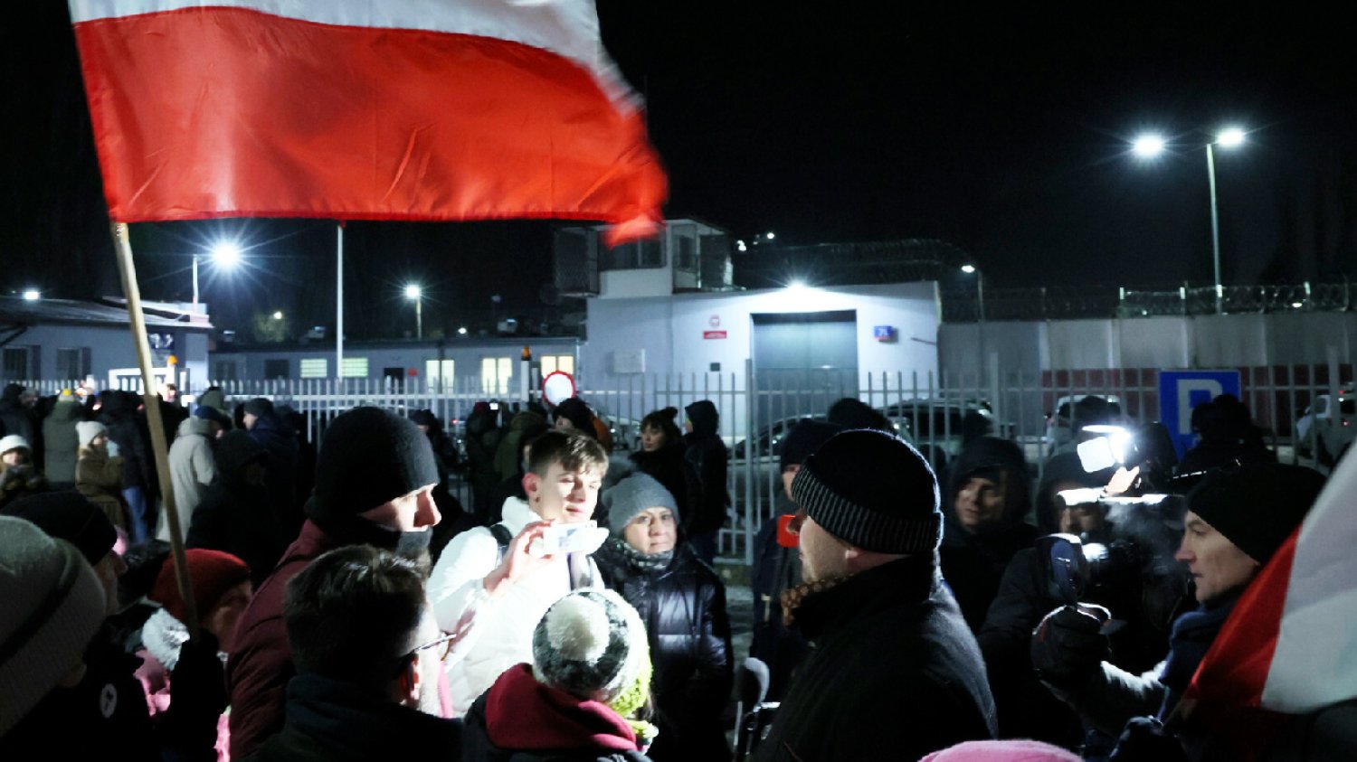 "Próbował jeszcze gdzieś dzwonić". Tak zatrzymali Wąsika i Kamińskiego.