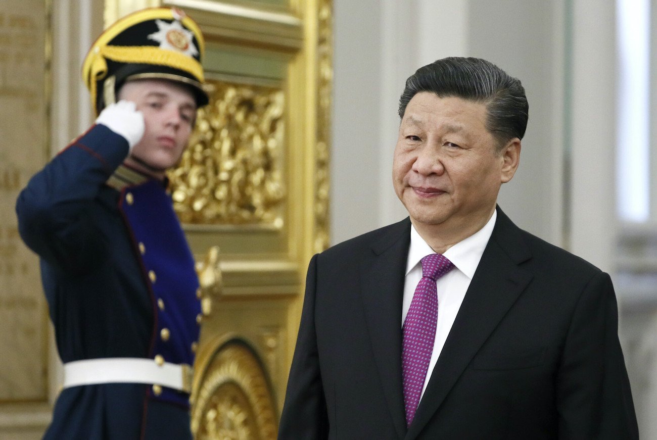 Przewodniczący Chińskiej Republiki Ludowej Xi Jinping podczas wizyty na Kremlu (zdjęcie archiwalne).