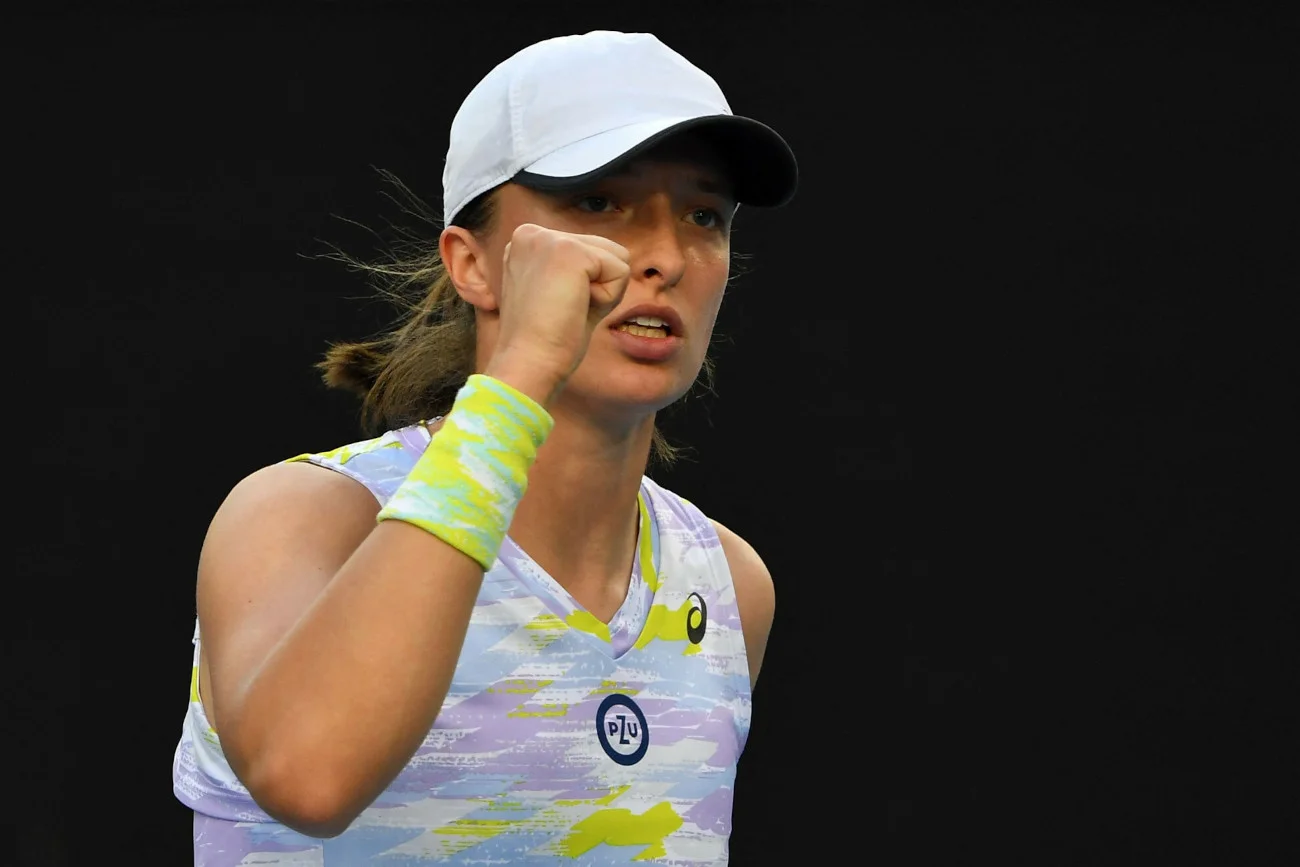 Iga Świątek awansowała do ćwierćfinału Australian Open, osiągając życiowy sukces na kortach w Melbourne.