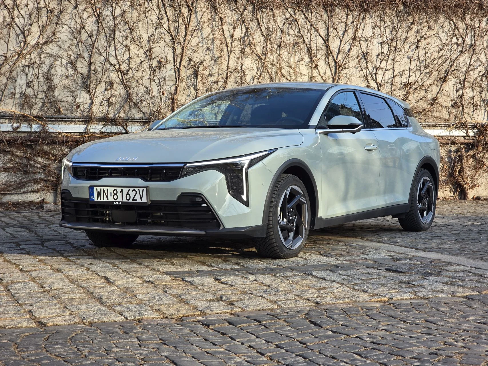 KIA K4