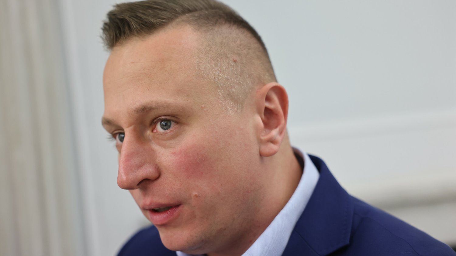 Krzysztof Brejza pokazał dwa zdjęcia. "Putin lubi takie klimaty".