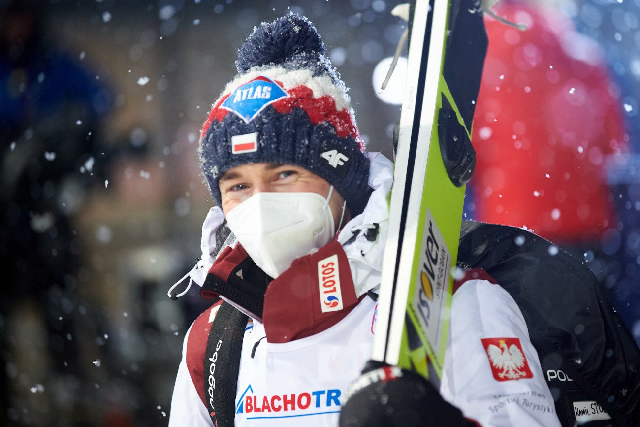 Kamil Stoch w Pekinie zaliczy swoje piąte igrzyska olimpijskie w karierze. Polak trzykrotnie zdobywał złote medale.