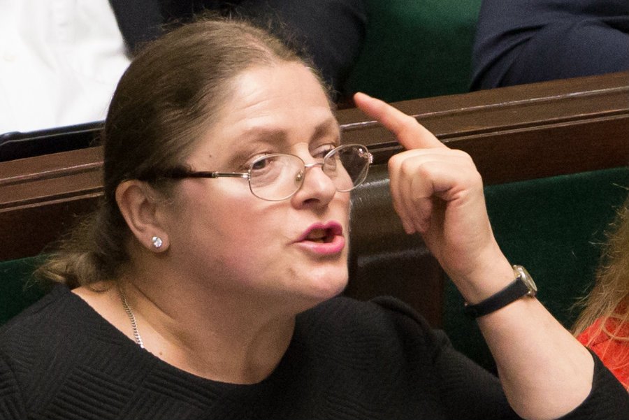 Krystyna Pawłowicz twierdzi, że nie została zwolniona z uczelni w Ostrołęce.