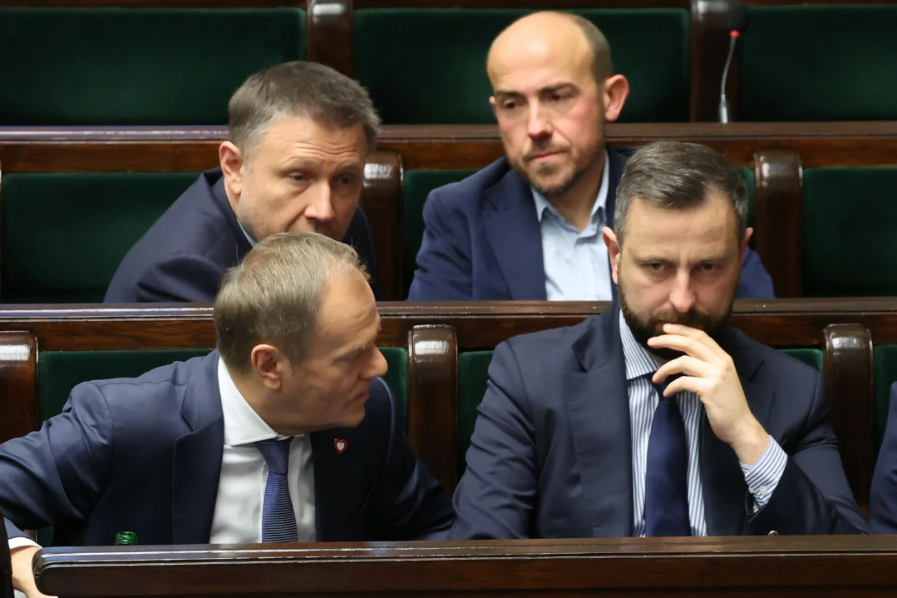 Na pierwszym planie Donald Tusk i Władysław Kosiniak-Kamysz