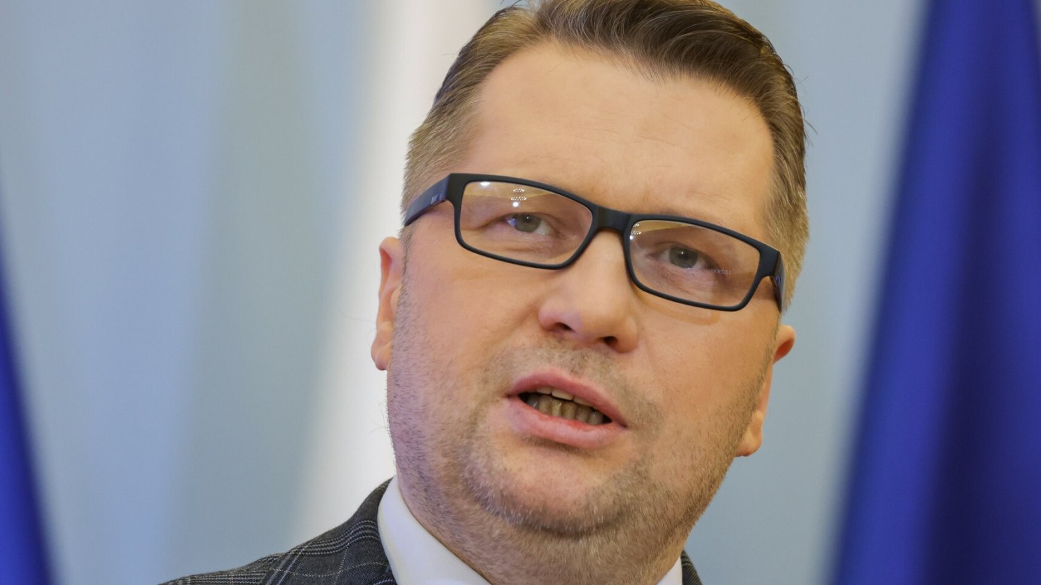 Przemysław Czarnek nie chce zmieniać terminu wakacji.