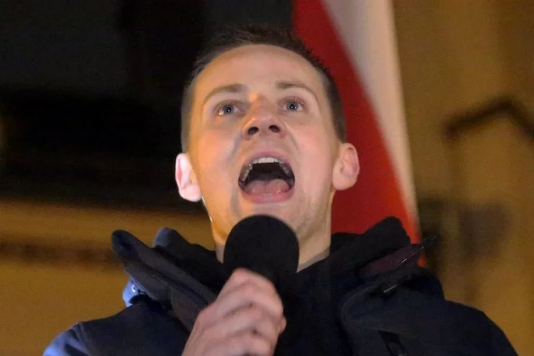 Jacek Międlar zrecenzował "Kler"