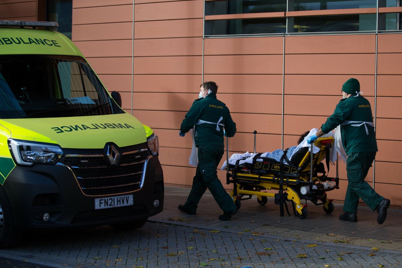 śmierć pacjenta z Omikronem