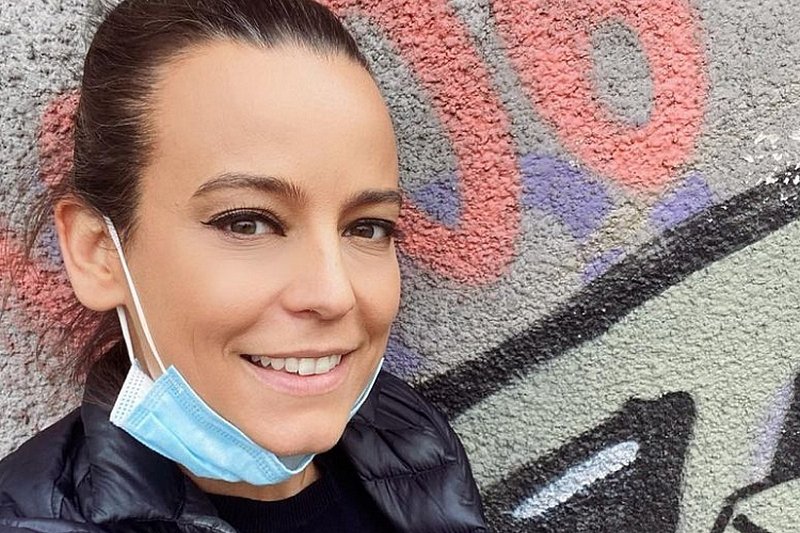 Anna Mucha zaszczepiła się i pokazała stanik.