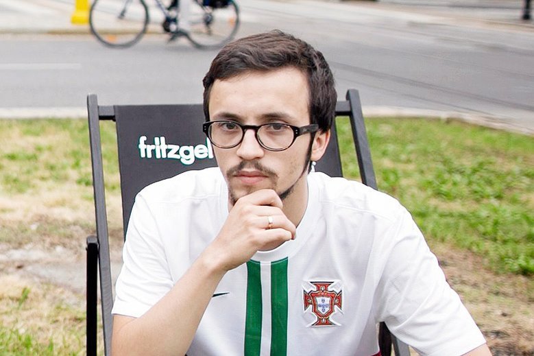 Samuel Pereira znany jest ze swoich dziwnych wpisów na Twitterze.