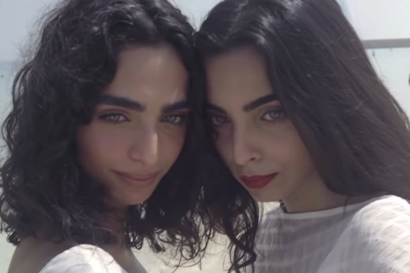 Bianca i Lana pochodzą z dwóch różnych kontynetów, a mimo to wyglądają jak bliźniaczki.