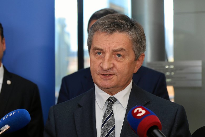 Marek Kuchciński nadal mieszka w prezydenckim pałacyku w Warszawie. Mimo że nie jest już marszałkiem Sejmu.