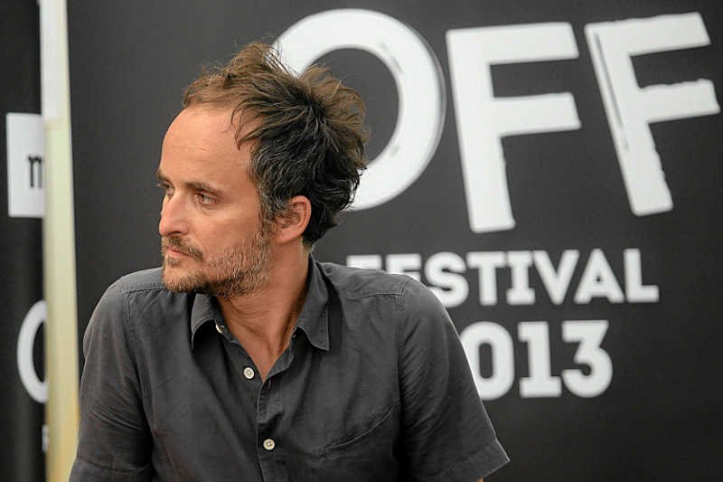 Przed tegoroczną edycją OFF Festival Artur Rojek musi poradzić sobie z buntem artystów.