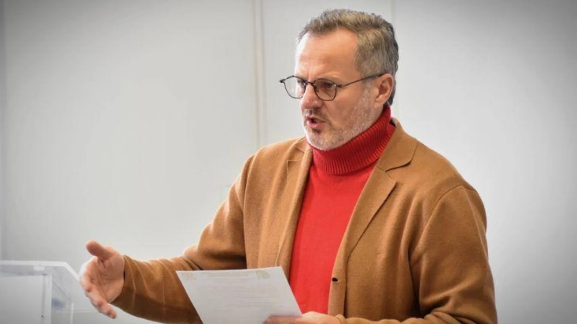 Dr Tomasz Dybek, przewodniczący Ogólnopolskiego Związku Zawodowego Pracowników Fizjoterapii. Dr Tomasz Dybek, przewodniczący Ogólnopolskiego Związku Zawodowego Pracowników Fizjoterapii.