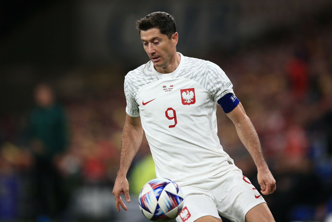 Robert Lewandowski zapewne będzie jedną z najważniejszych postaci polskiej kadry podczas eliminacji Euro 2024.