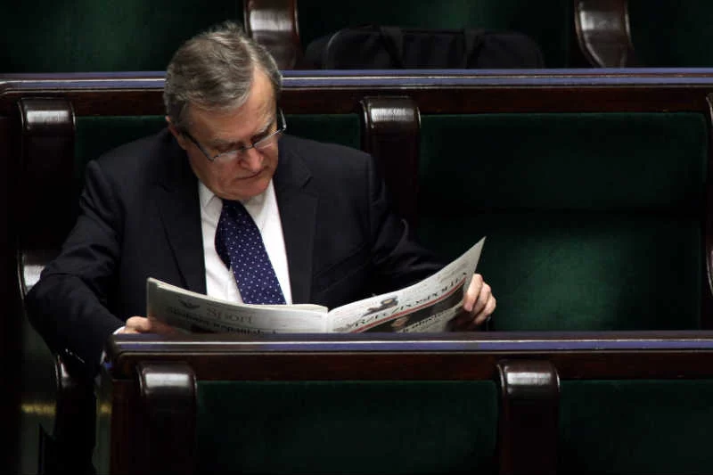 Piotr Gliński chce zdjęcia z afisza spektaklu "Śmierć i dziewczyny".