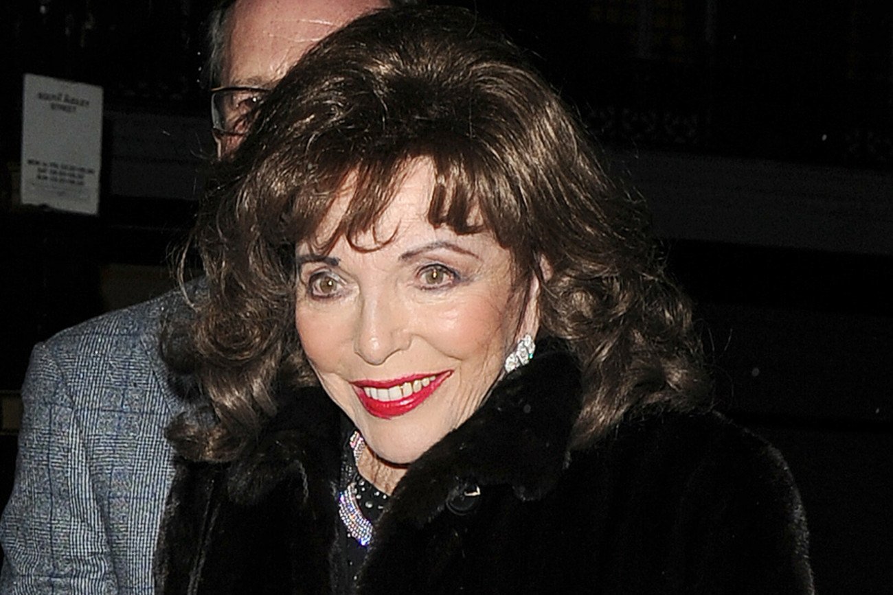 Joan Collins jest już 89-latką.