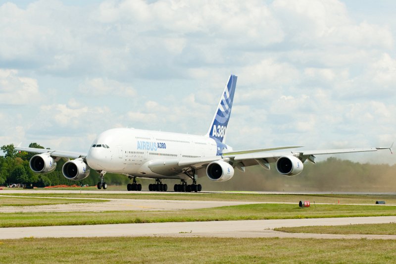 Airbus, jeden z najbardziej rozpoznawalnych producentów samolotów na świecie, zainwestował 1 mln euro w warszawski zakład. Inwestycja dotyczy jednak nie części do samolotów, ale satelitów