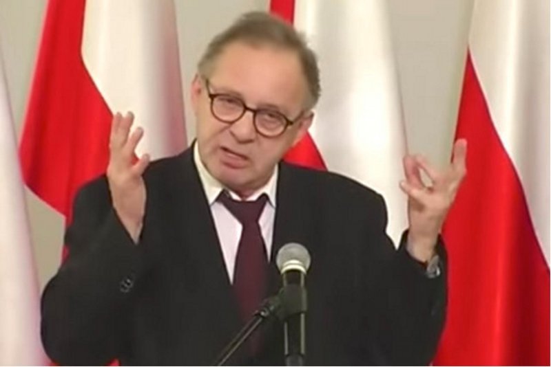 Prof. Lech Morawski nie przyszedł na obronę pracy swojego doktoranta. Nie zgadza się z uchwała toruńskich sędziów, którzy potępili go za wystąpienie w Oksfordzie. Miał na nim mówić o korupcji w Trybunale Konstytucyjnym, czy też o homoseksualistach.