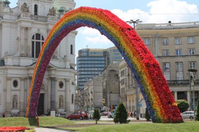 Tęcza, pl. Zbawiciela