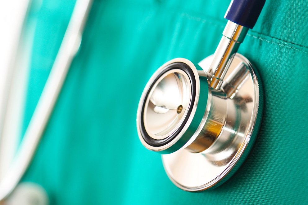 Pacjenci oceniają [url=http://tinyurl.com/oxqcskm]lekarzy[/url]: lekarz niemiły to lekarz niekompetentny, lekarz uśmiechnięty to dobry fachowiec.