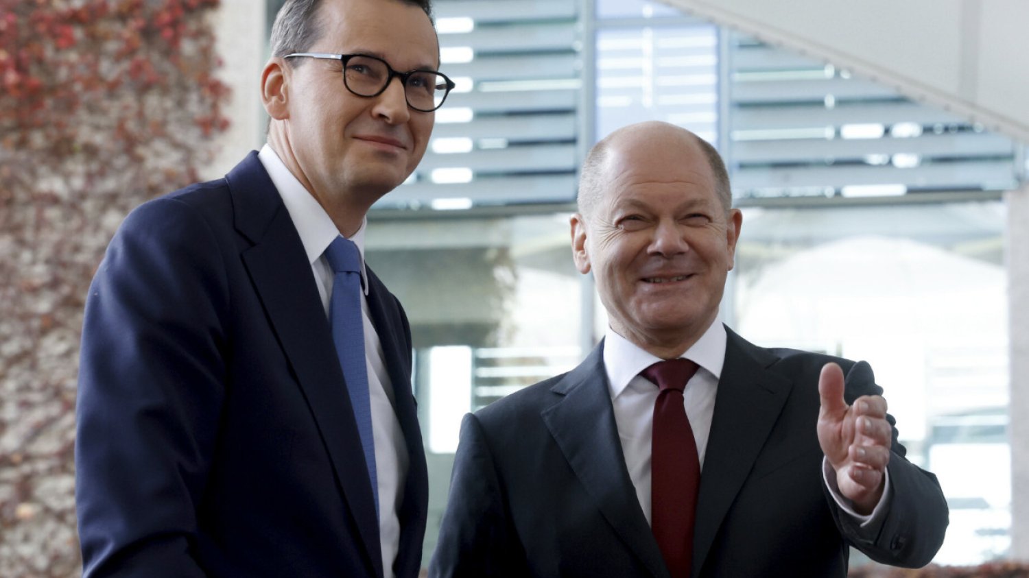 Mateusz Morawiecki i Olaf Scholz