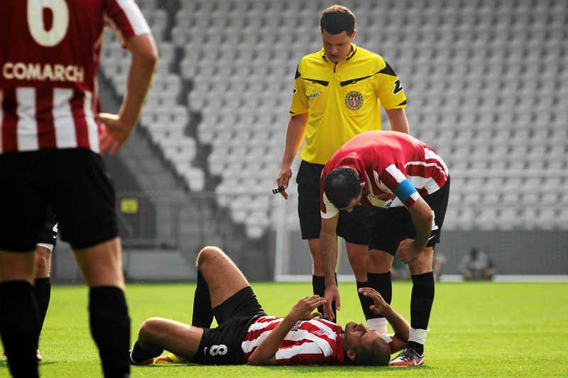 Niektórzy polscy piłkarze nie mieliby nic przeciwko dodatkowym przerwom w czasie meczu