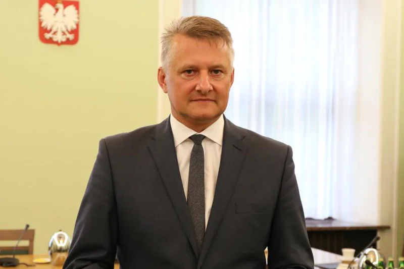 Konrad Rękosiewicz, dowódca Straży Marszałkowskiej ma ostatnio pełne ręce roboty