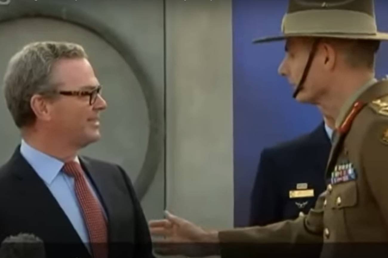 Angus Campbell i Minister Obrony Narodowej Chris Payne