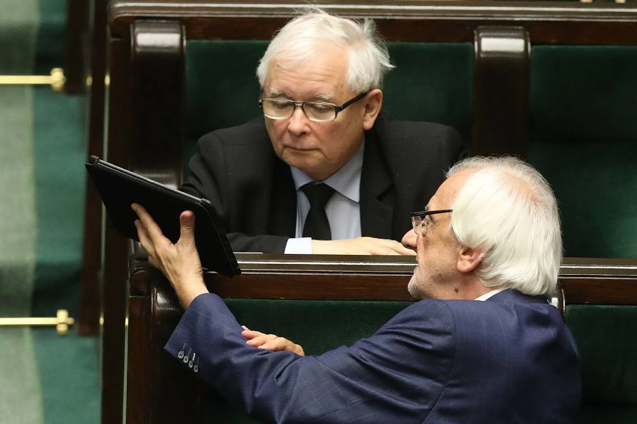 Wyniki najnowszego sondażu Pollster muszą studzić w PiS euforię po ostatniej publikacji danych CBOS.