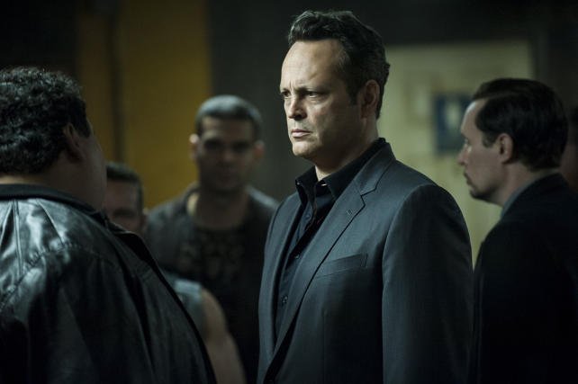 Vince Vaughn wciela się w drugim sezonie w rolę gangstera Franka Semyona. Jego gra pozostawia jednak sporo do życzenia.