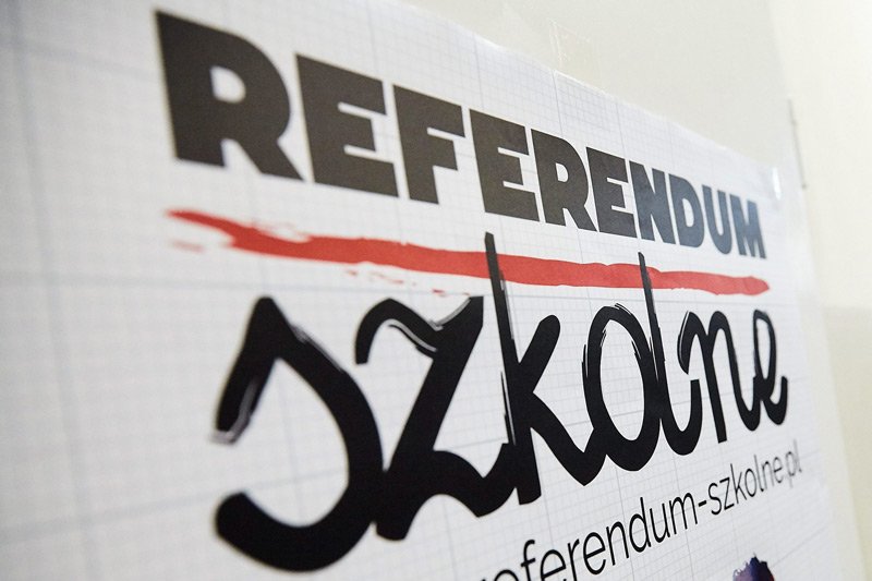Sejm jednogłośnie zagłosował w sprawie referendum szkolnego. Chodziło jednak tylko o skierowanie obywatelskiego wniosku do komisji ustawodawczej.