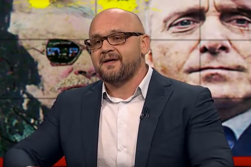 Prokuratura stawia byłemu redaktorowi naczelnemu "Super Expressu" zarzut prowadzenia samochodu po wpływem alkoholu.