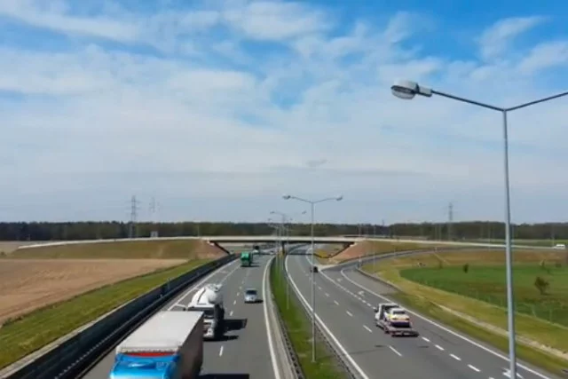 Solidarna Polska przekonuje, że unijne pieniądze na drogi zostały rozkradzione