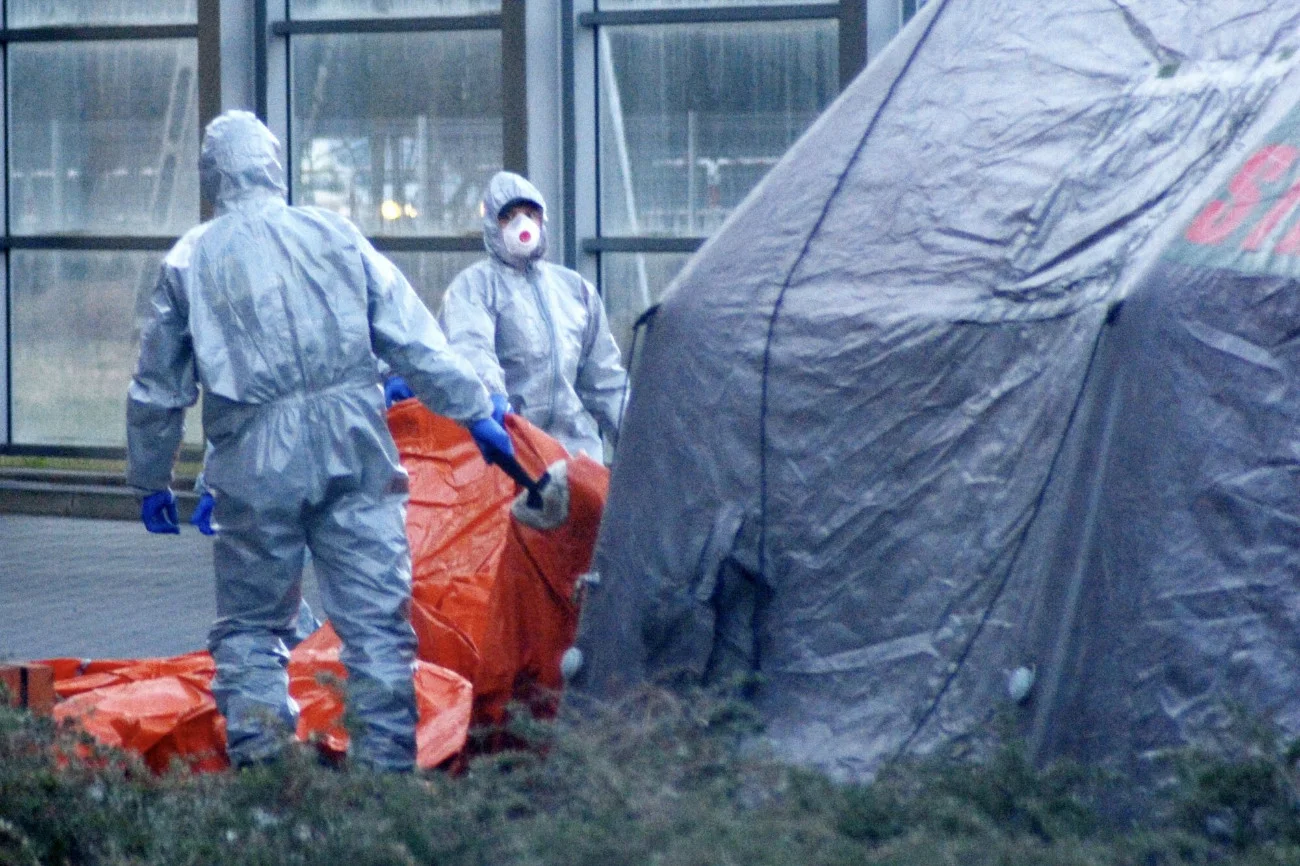 Czy pamiętacie takie obrazki z początku epidemii koronawirusa? Czy nowa rodzina wariantów o nazwie FLiRT okażą się groźne?
