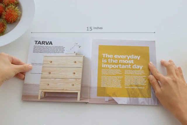 Bezprzewodowy bookbook, czyli Ikea parodiuje iPhone'a.