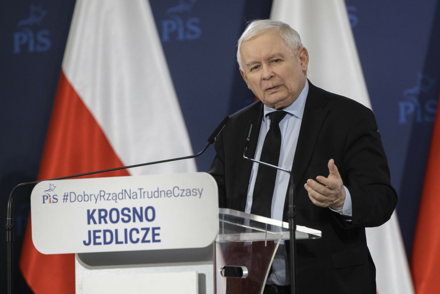 Jarosław Kaczyński chce więcej pytań na referendum?