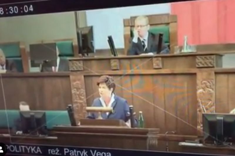 Vega pokazał kto zagra Beatę Szydło w jego "Polityce".