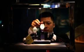 Chiny wraz z rejonem Hong Kong to największy rynek konsumencki dla szwajcarskiego zegarka