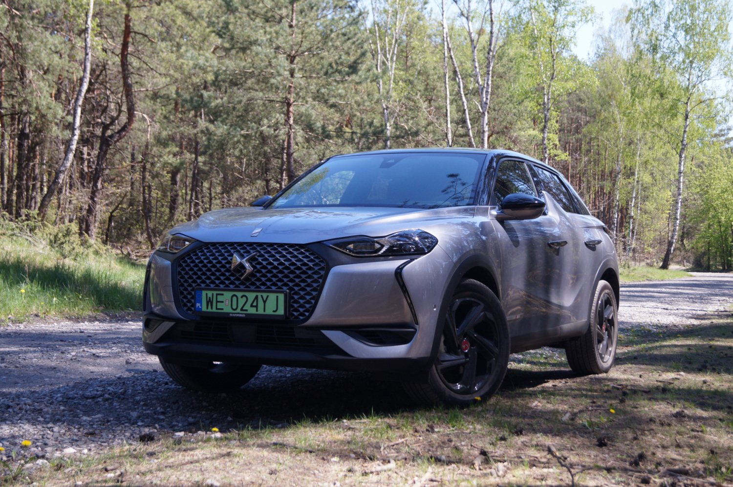 DS 3 Crossback E-Tense to auto nie tylko do miasta. Zasięg baterii pozwala myśleć o dłuższych trasach.