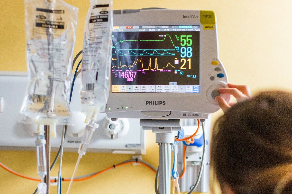 Masowe zatrucie po kąpieli w Jeziorze Zabłębocze. Dzieci w szpitalu.