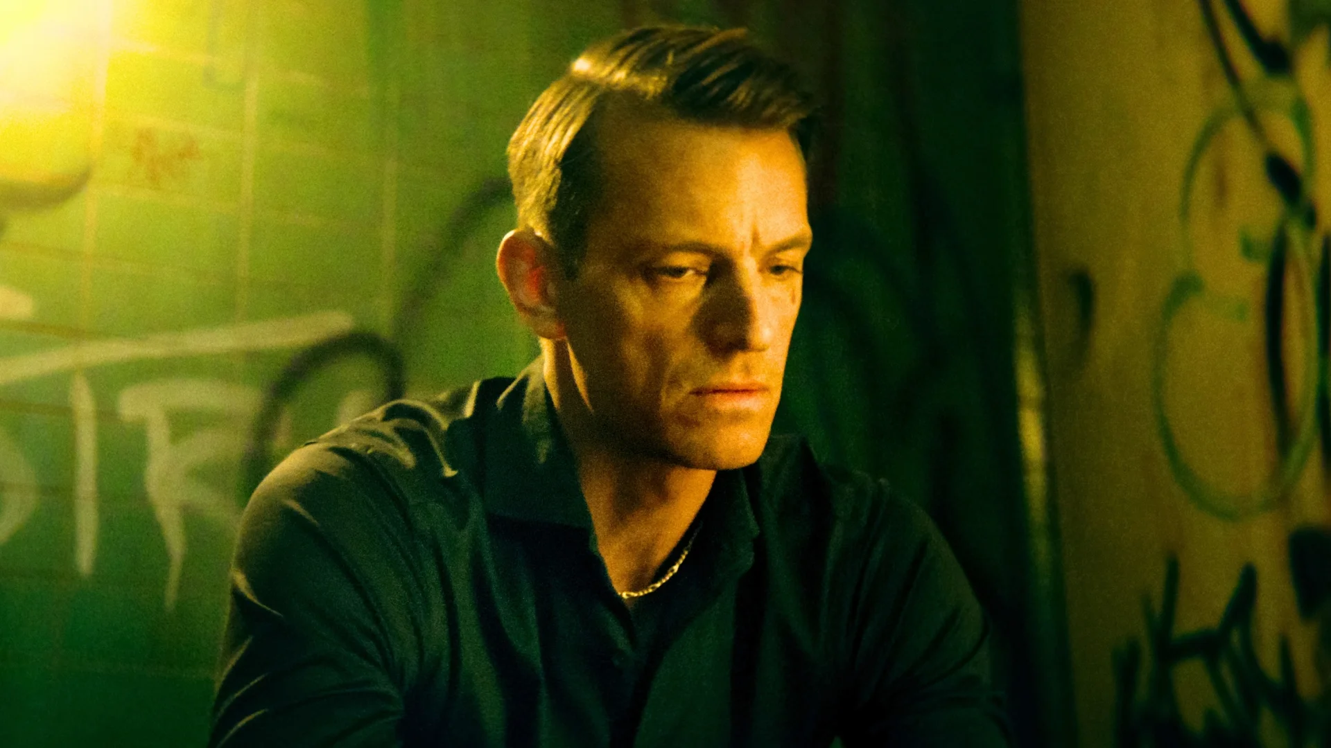 Joel Kinnaman w serialu "Harry Hole"