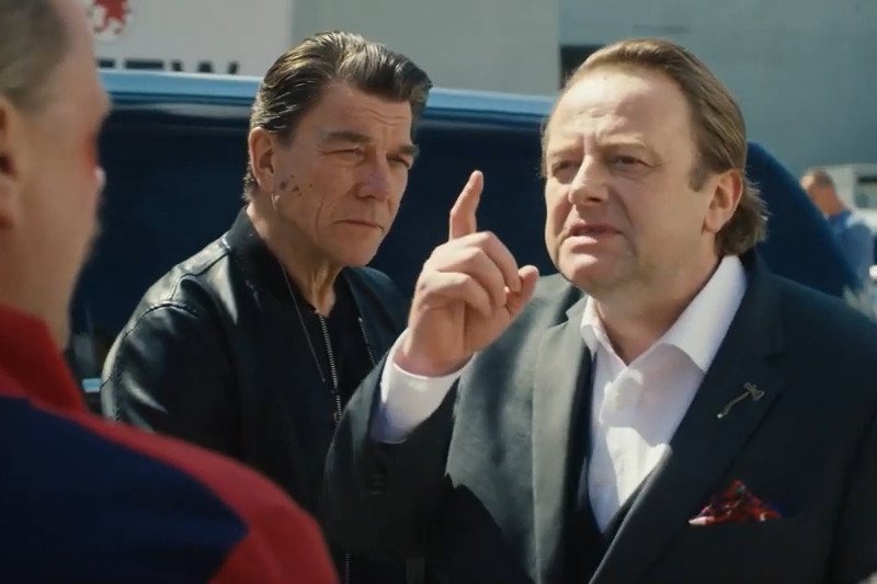 W filmie "Futro z misia" w rolę szefa gangu wciela się Olaf Lubaszenko.