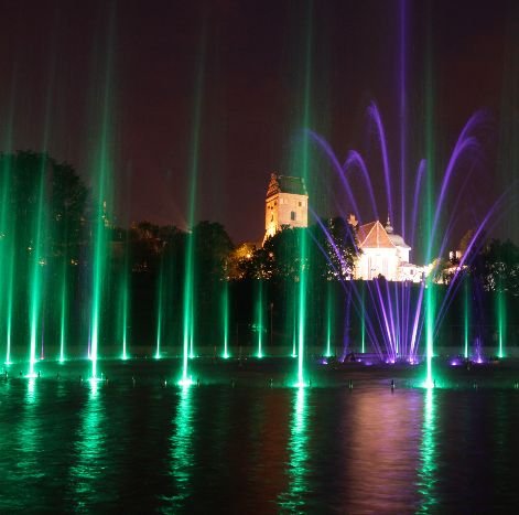 Wodotryski na Podzamczu - zdjęcie z portalu www.mmwarszawa.pl