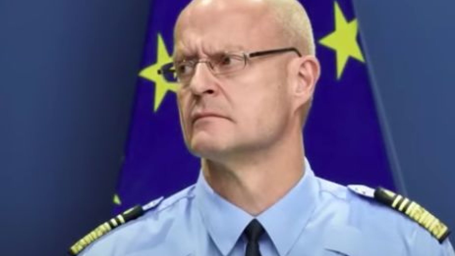 Zastępca komendanta głównego policji został znaleziony martwy w swoim domu.
