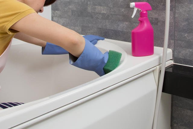 Pomoc domowa to najbardziej niewidzialny zawód w Polsce. Brak statystyk z GUS i ZUS nie pozwalają na ukazanie skali wykonywania tego zawodu w Polsce.