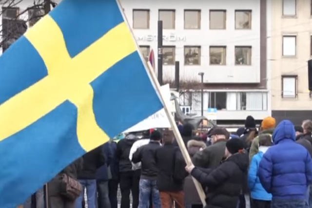 Władze w Szwecji zamierzają wydrukować i wysłać mieszkańcom broszury informacyjne na temat potencjalnego ataku z zewnątrz.