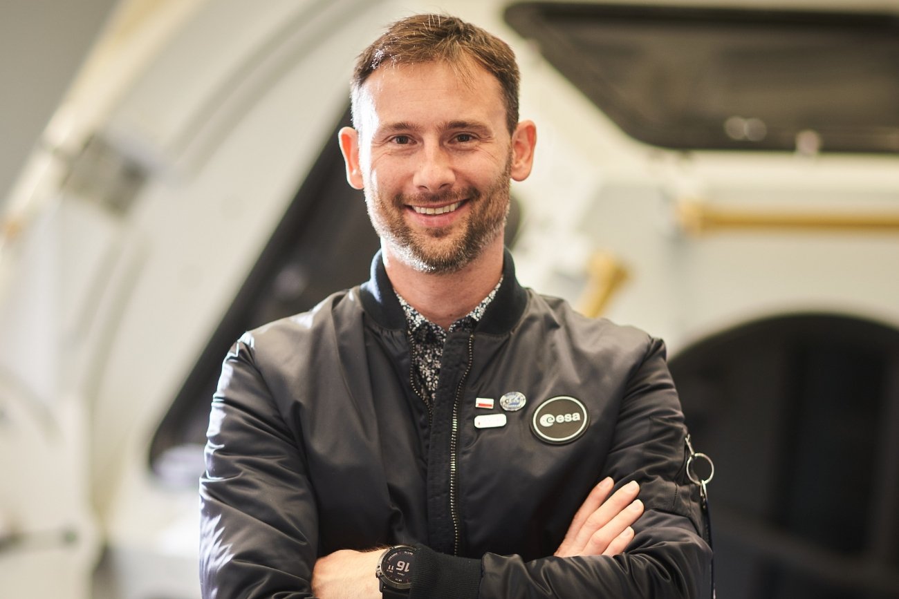 Uznański-Wiśniewski leci w kosmos. Na start Ax-4 zabrał muzykę z tego filmu