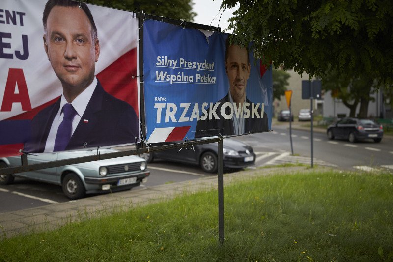 Arena Prezydencka w Lesznie. Sztab Trzaskowskiego zaprasza 15 redakcji.