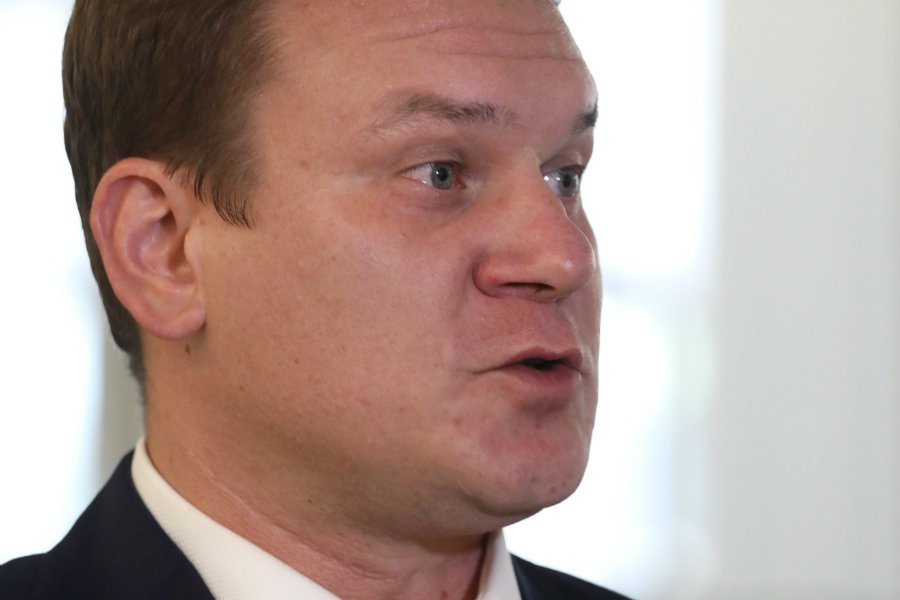 Dominik Tarczyński nie przebierał w słowach na Twitterze.